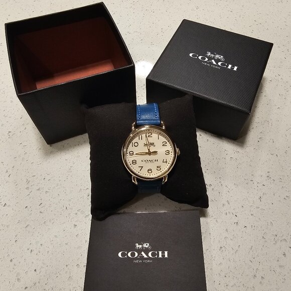 Brand New COACH Delancey Dial Navy Leather Ladies Watch with battery and box